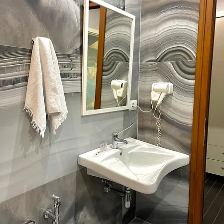 Imperium 호텔 Shkoze (Tirana)