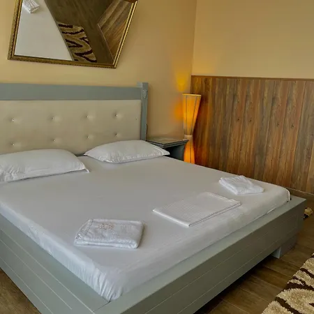 Imperium מלון 3*