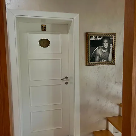 호텔 Imperium Shkoze (Tirana)