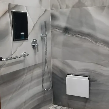 Imperium 호텔 Shkoze (Tirana)